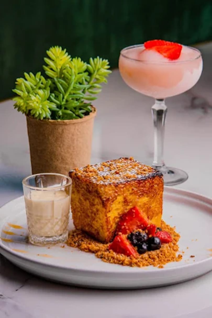 Brioche french toast with fresh berries